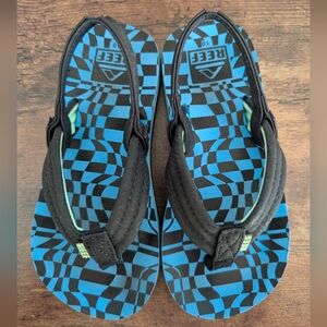 REEF Toddler Sands Black and Blue Patterned Flip Flops with Heel Strap Size 10